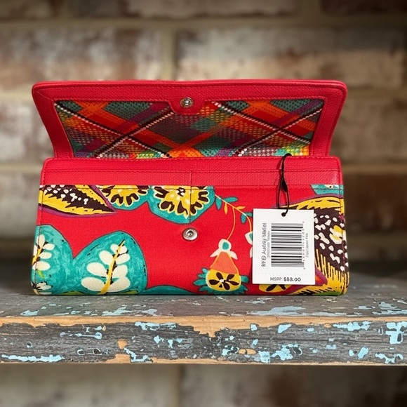 Vera Bradley RFID Audrey Wallet in the colorful Rumba floral print.
NWT - Picture 4 of 5